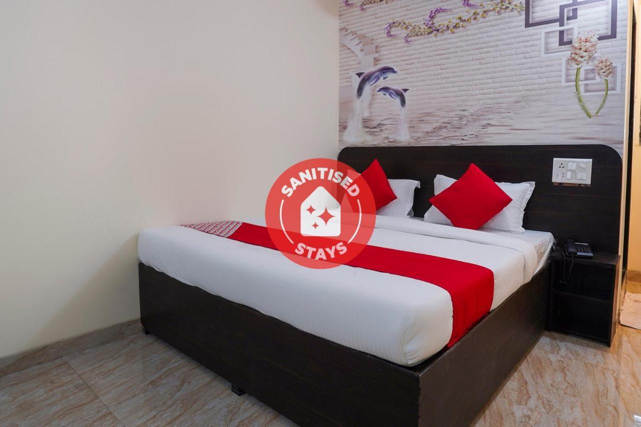 Oyo Flagship 68474 Hotel Viraj 푸네 외부 사진