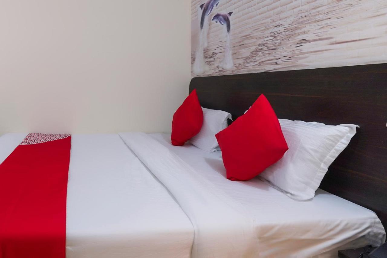 Oyo Flagship 68474 Hotel Viraj 푸네 외부 사진