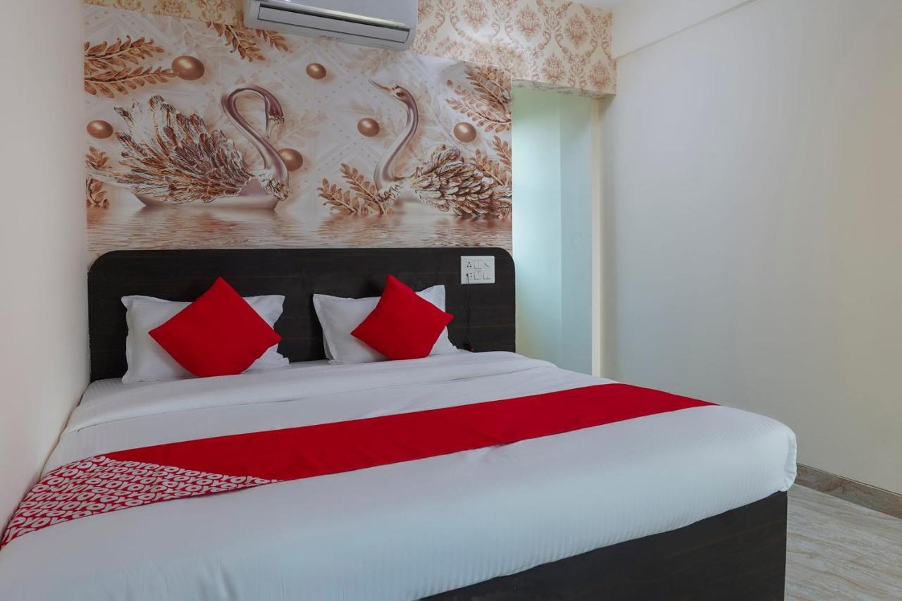 Oyo Flagship 68474 Hotel Viraj 푸네 외부 사진