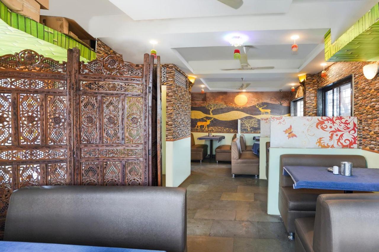 Oyo Flagship 68474 Hotel Viraj 푸네 외부 사진